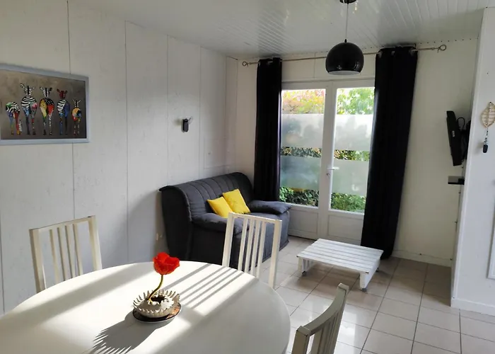 Chalet 38 m2, au calme reposant, près du puy /fou